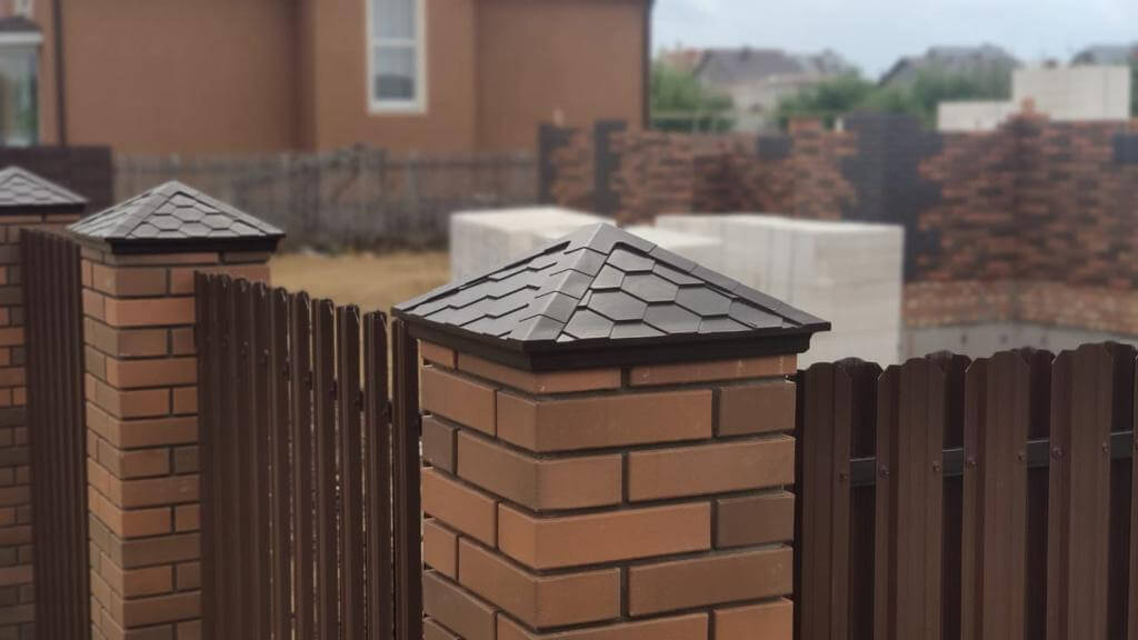 Колпак Zking Эверест Коричневый на столб 1.5х1.5 кирпича (390х390мм) в Клину фото