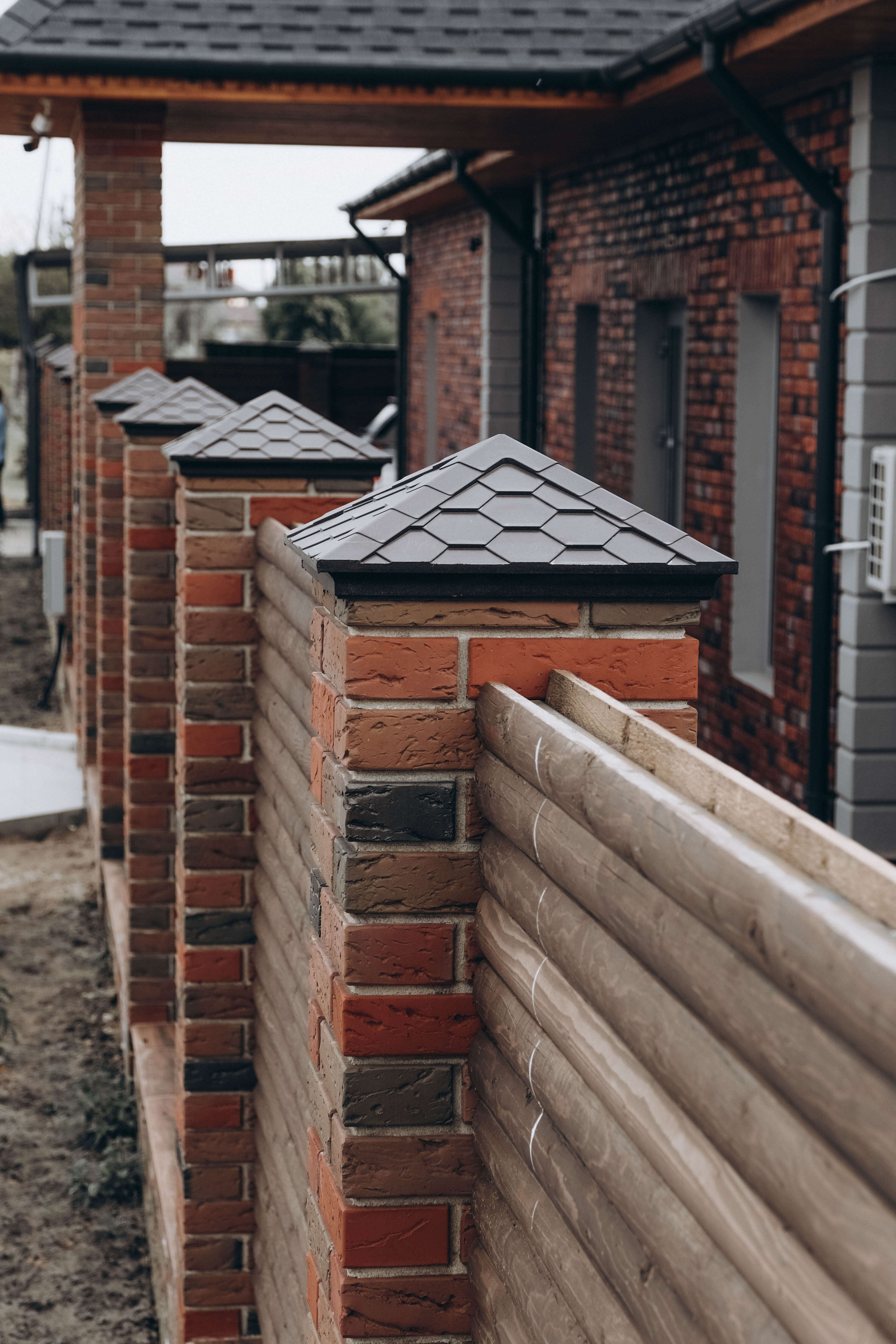 Колпак Zking Эверест Коричневый на столб 1.5х1.5 кирпича (390х390мм) в Клину фото